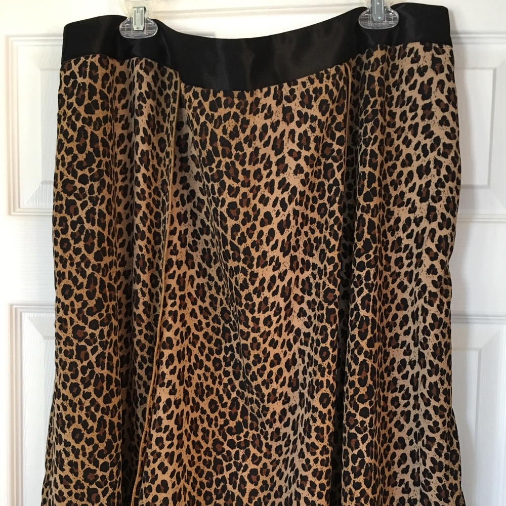 Requirements leopard print skirt